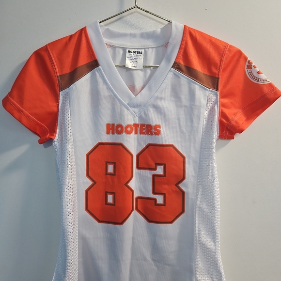 Hooters Small 35 Year Anniversary Jersey - Picture 2 of 11